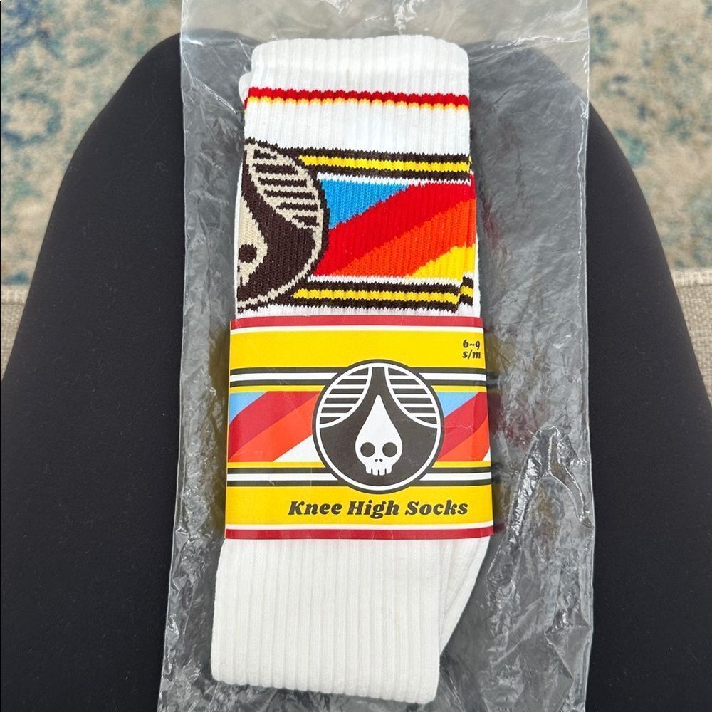 NWT SOCCO USA-Made Knee High Socks Skull / White/ Yellow / Red